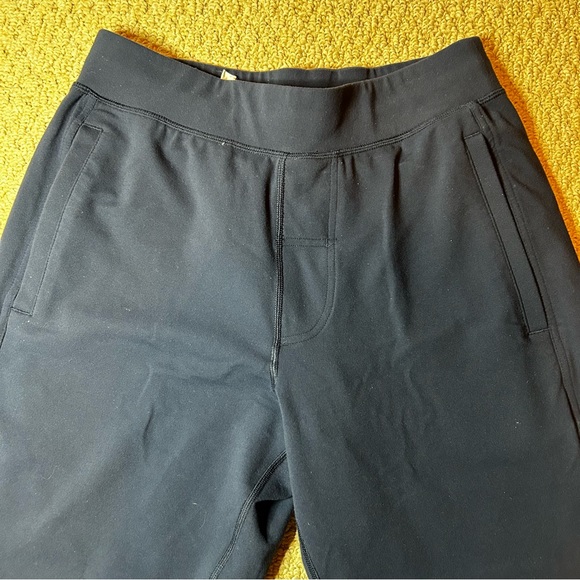 Lululemon Kung Fu Pants - Picture 4 of 10